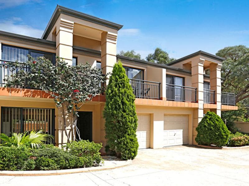 7/4-10 Kumbardang Avenue, Miranda, Miranda - Image 1
