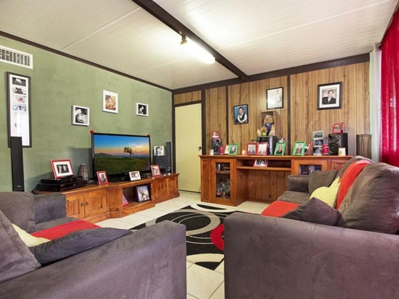 74 Yarramundi Drive, Dean Park, Dean Park - Thumbnail 2