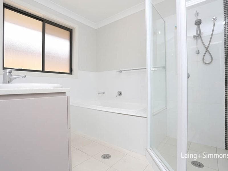 34 Charlie Street, Middleton Grange, Middleton Grange - Thumbnail 8