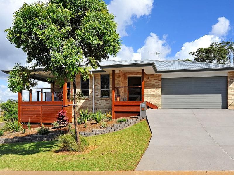 70 Crestwood Drive, Port Macquarie, Port Macquarie - Image 1