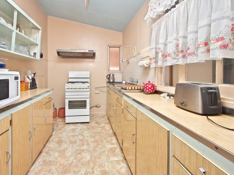 9/9																										Foss St
														
								Forest Lodge, NSW 2037, Granville - Thumbnail 4