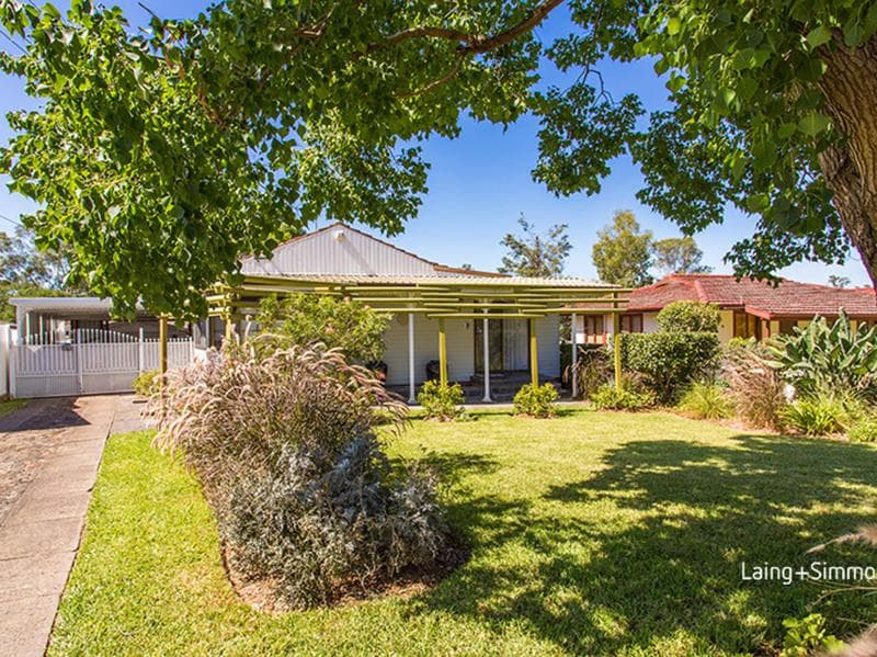 15 Anderson Ave, Blackett, Blackett - Image 1