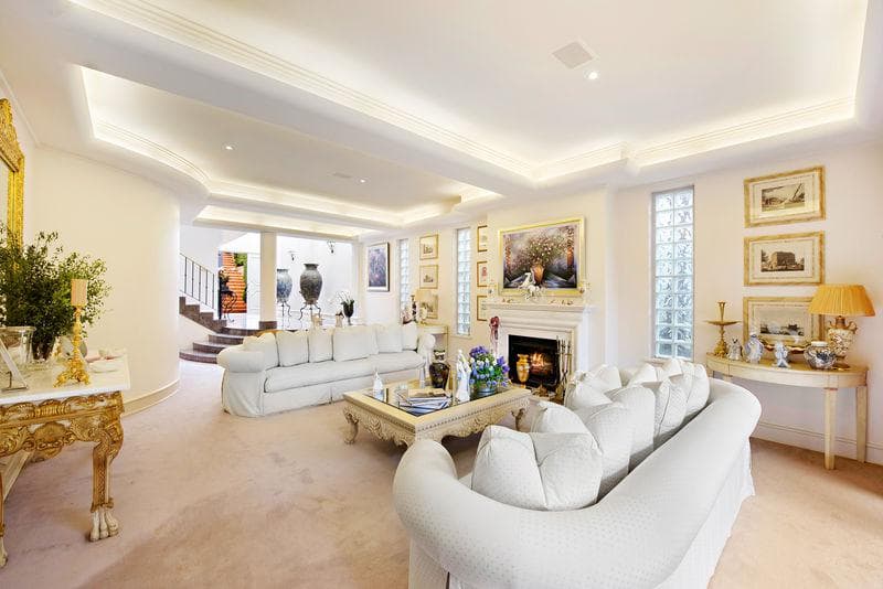 21/1																										Waterside Crescent
														
								Carramar, NSW 2163, Bellevue Hill - Thumbnail 3