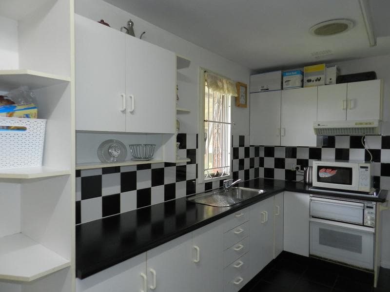 9/9																										Foss St
														
								Forest Lodge, NSW 2037, Bonnyrigg - Thumbnail 4