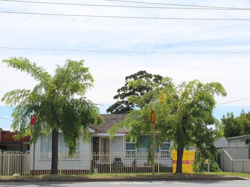 4/1																										Robertson Street
														
								Narrabeen, NSW 2101, Smithfield - Thumbnail 3