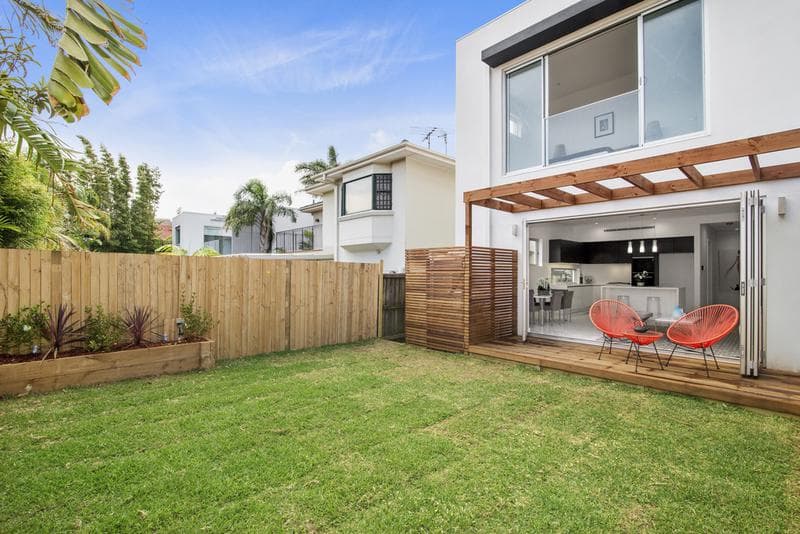 4/1																										Robertson Street
														
								Narrabeen, NSW 2101, Dover Heights - Thumbnail 3