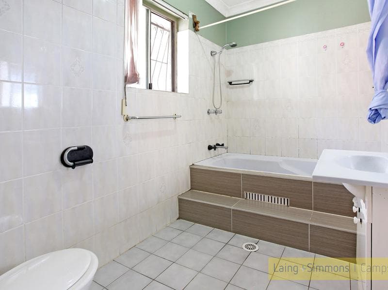 4/1																										Robertson Street
														
								Narrabeen, NSW 2101, Campsie - Thumbnail 5