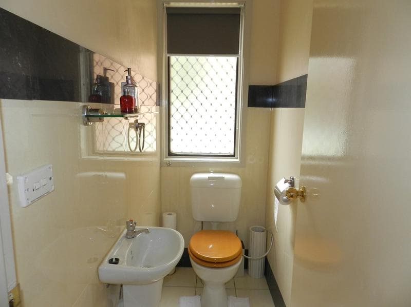 4/1																										Robertson Street
														
								Narrabeen, NSW 2101, Canley Heights - Thumbnail 6