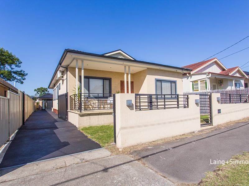 26 Myrtle Street, Granville, Granville - Image 1