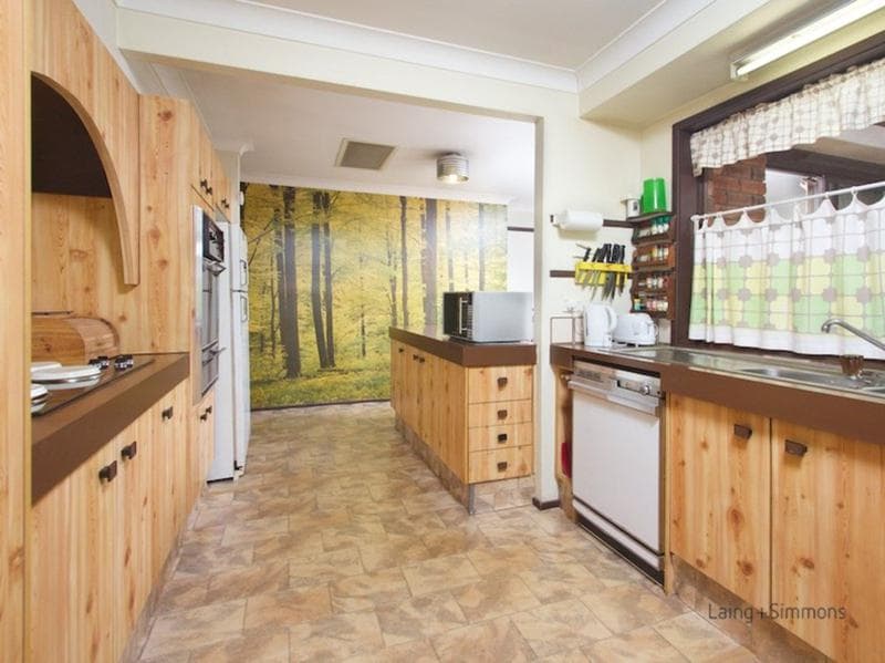 4/1																										Robertson Street
														
								Narrabeen, NSW 2101, Wentworthville - Thumbnail 3