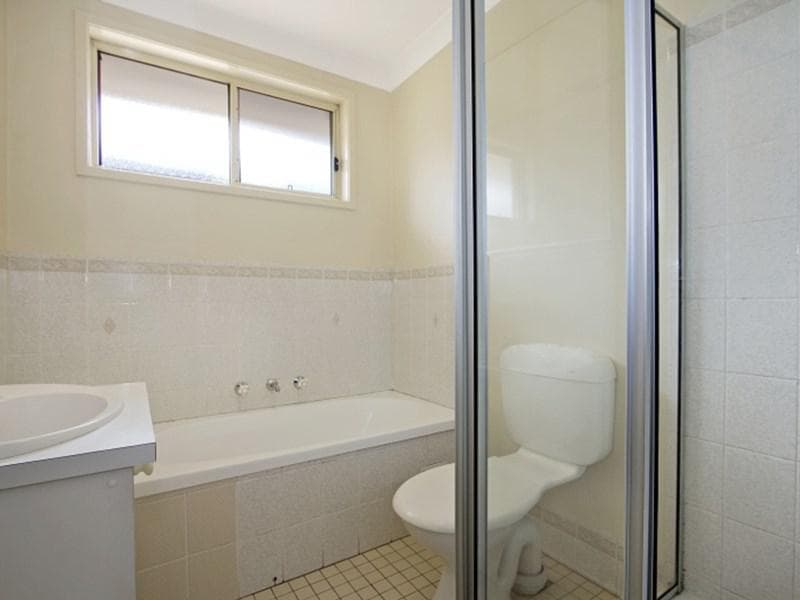 19b Benares Crescent, Acacia Gardens, Acacia Gardens - Thumbnail 4