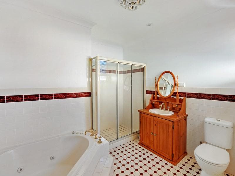 21/1																										Waterside Crescent
														
								Carramar, NSW 2163, Port Macquarie - Thumbnail 8