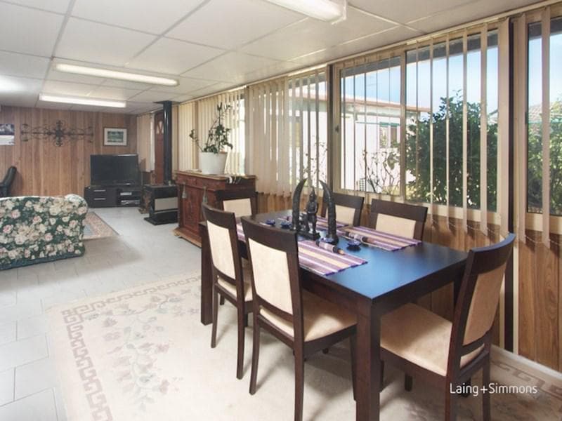 21/1																										Waterside Crescent
														
								Carramar, NSW 2163, Prospect - Thumbnail 6