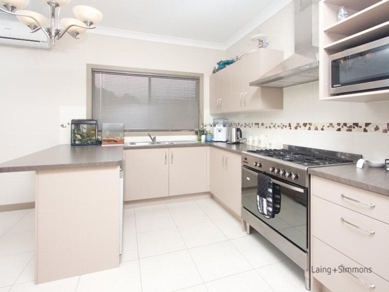 4/1																										Robertson Street
														
								Narrabeen, NSW 2101, Wentworthville - Thumbnail 5