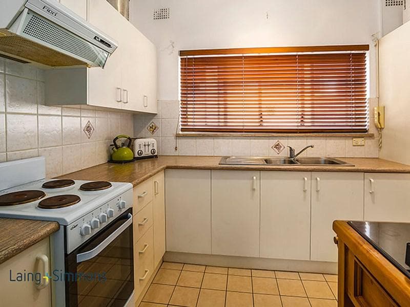 4/396 Port Hacking Road, Caringbah, Caringbah - Thumbnail 3