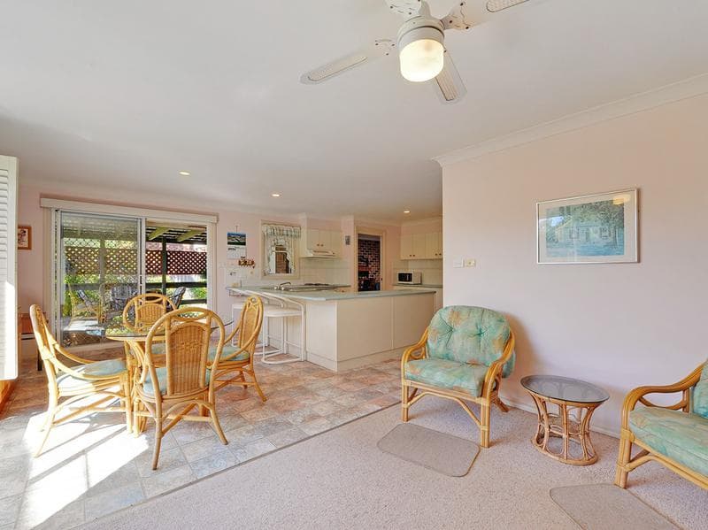 4/1																										Robertson Street
														
								Narrabeen, NSW 2101, Port Macquarie - Thumbnail 2