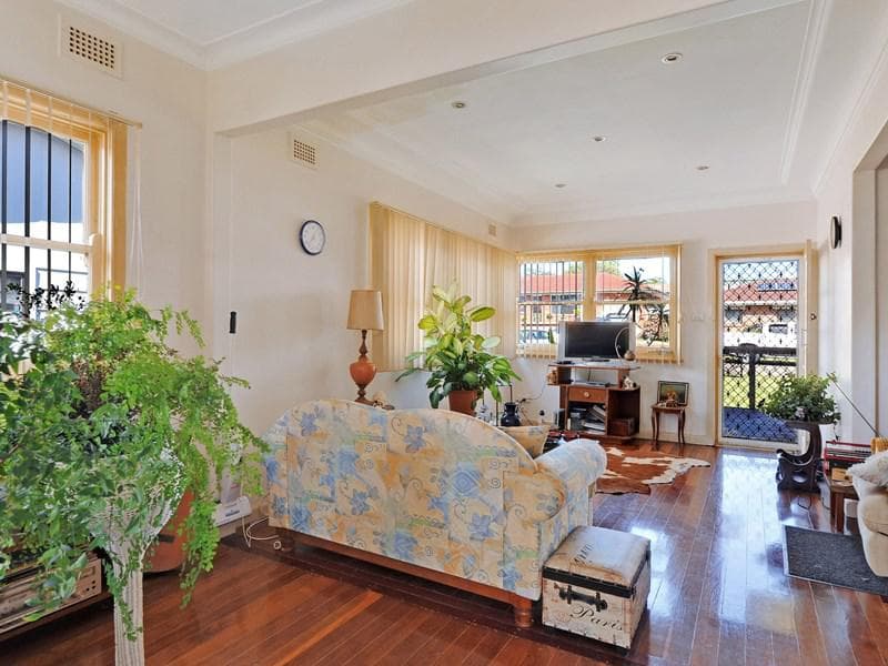 4/1																										Robertson Street
														
								Narrabeen, NSW 2101, Port Macquarie - Thumbnail 3