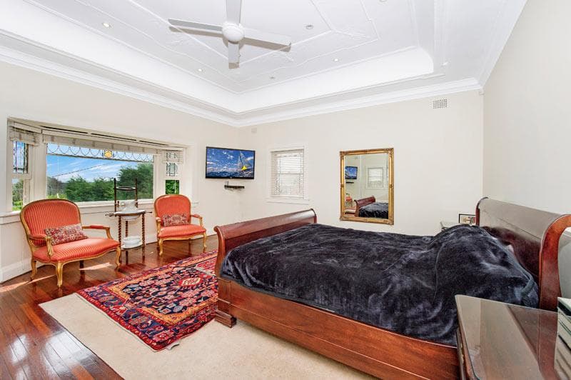 21/1																										Waterside Crescent
														
								Carramar, NSW 2163, Vaucluse - Thumbnail 5