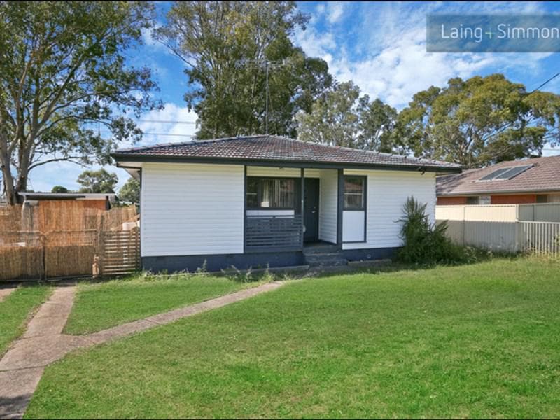 2/32																										Clifton Drive
														
								Port Macquarie, NSW 2444, Lethbridge Park - Image 1