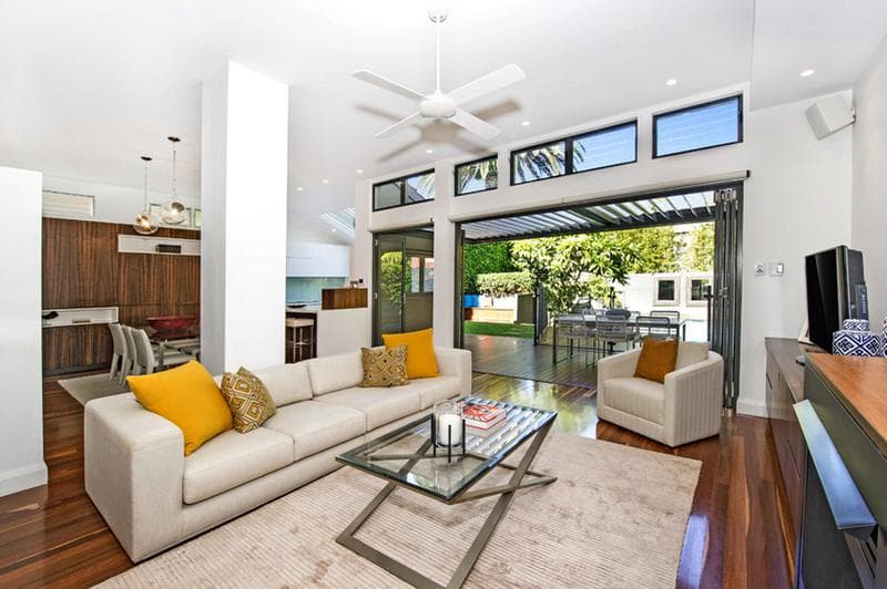 2/32																										Clifton Drive
														
								Port Macquarie, NSW 2444, Bronte - Thumbnail 3