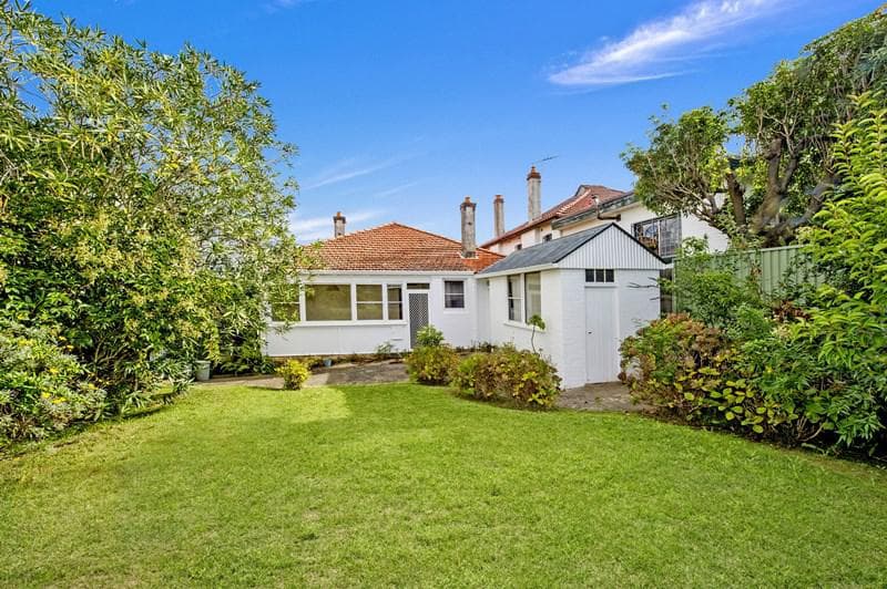 4/1																										Robertson Street
														
								Narrabeen, NSW 2101, Rockdale - Image 1