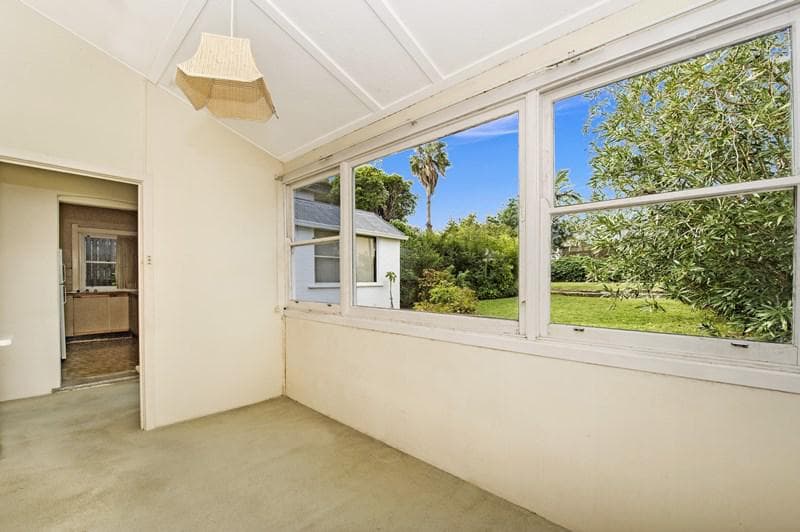4/1																										Robertson Street
														
								Narrabeen, NSW 2101, Rockdale - Thumbnail 5
