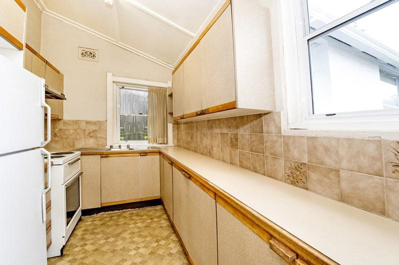 4/1																										Robertson Street
														
								Narrabeen, NSW 2101, Rockdale - Thumbnail 7