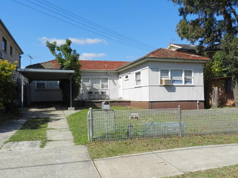 2/32																										Clifton Drive
														
								Port Macquarie, NSW 2444, Cabramatta West - Thumbnail 7