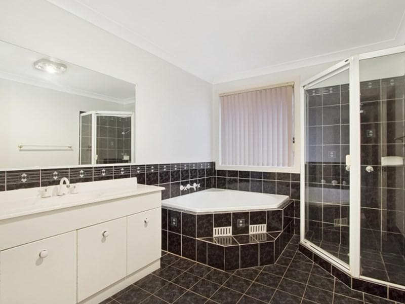 21/1																										Waterside Crescent
														
								Carramar, NSW 2163, Quakers Hill - Thumbnail 6