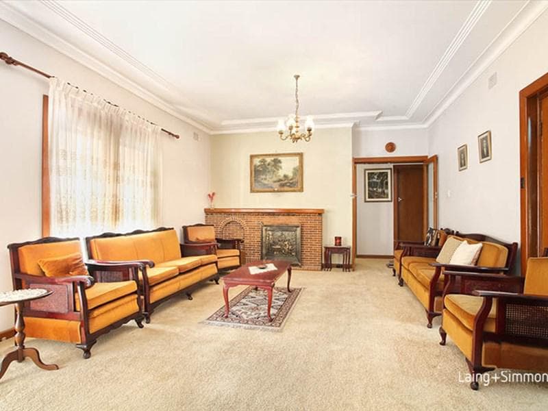 21/1																										Waterside Crescent
														
								Carramar, NSW 2163, Oatlands - Thumbnail 3