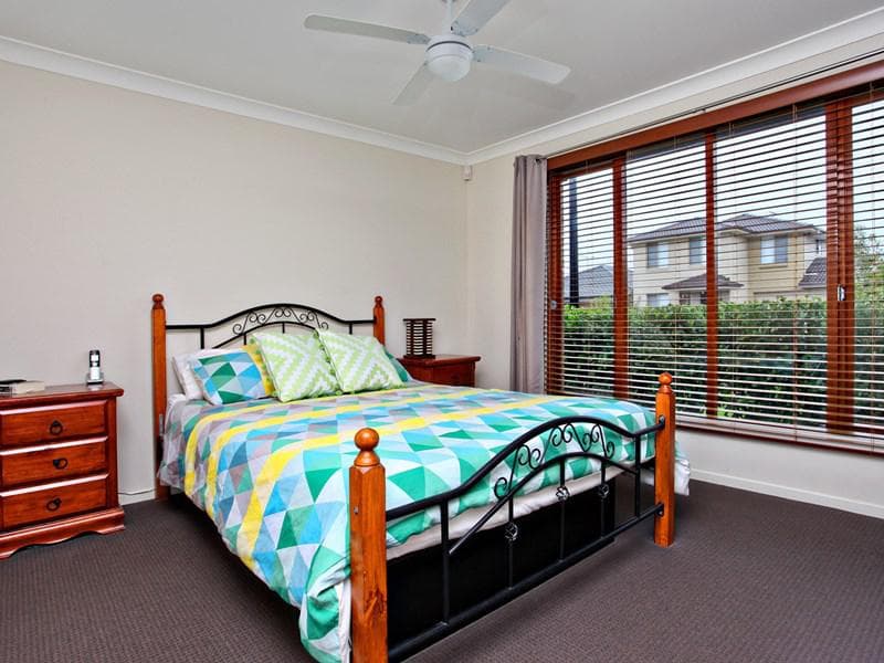 2/32																										Clifton Drive
														
								Port Macquarie, NSW 2444, Ropes Crossing - Thumbnail 6
