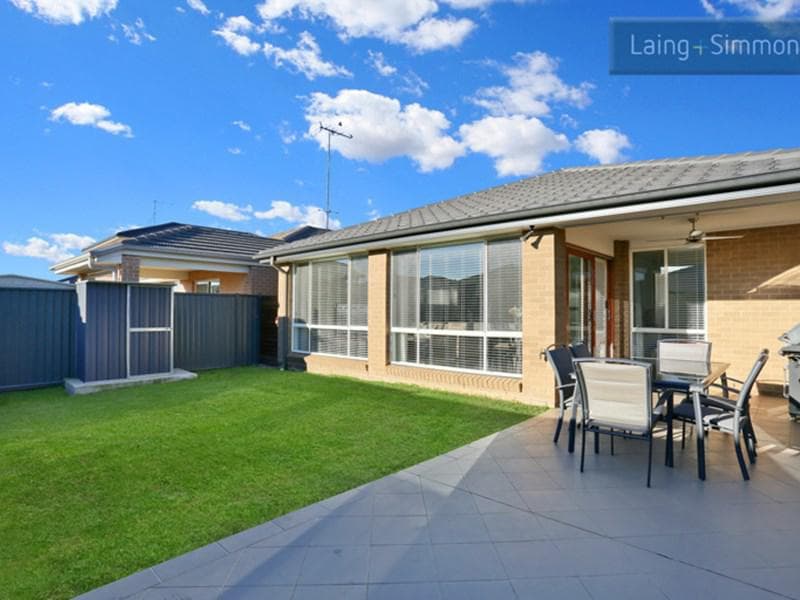 2/32																										Clifton Drive
														
								Port Macquarie, NSW 2444, Ropes Crossing - Thumbnail 8