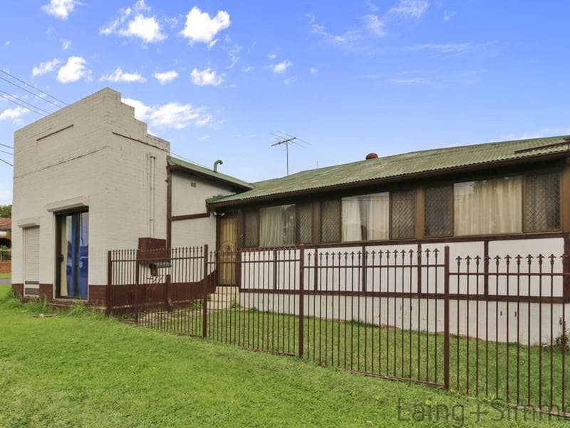 26 Laurel Street, Carramar, Carramar - Image 1
