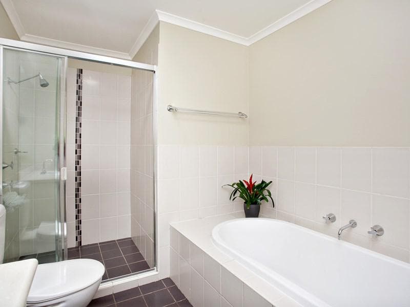 21/1																										Waterside Crescent
														
								Carramar, NSW 2163, Ropes Crossing - Thumbnail 5