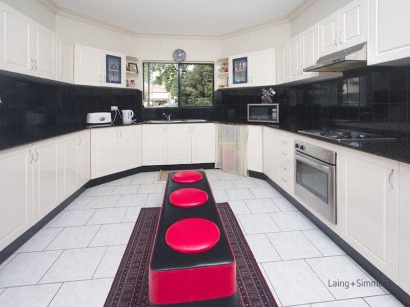 1 Brewer Crescent, South Wentworthville, South Wentworthville - Thumbnail 3