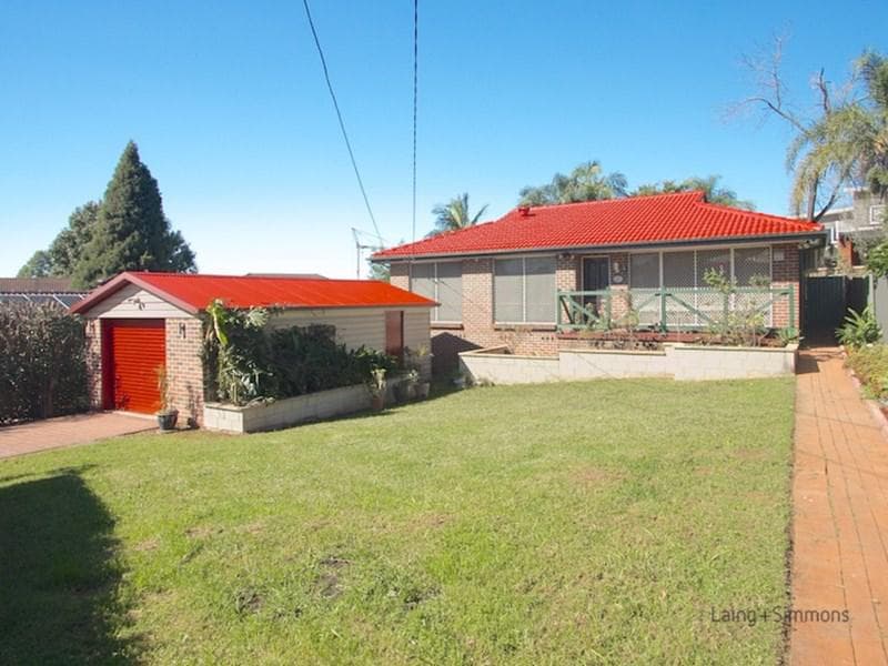 31 Michelle Drive, Constitution Hill, Constitution Hill - Image 1