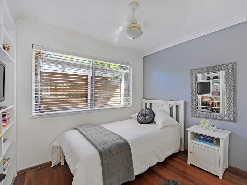21/1																										Waterside Crescent
														
								Carramar, NSW 2163, Port Macquarie - Thumbnail 6