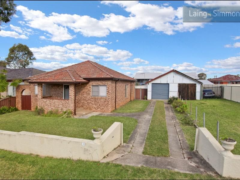 21/1																										Waterside Crescent
														
								Carramar, NSW 2163, Fairfield - Image 1
