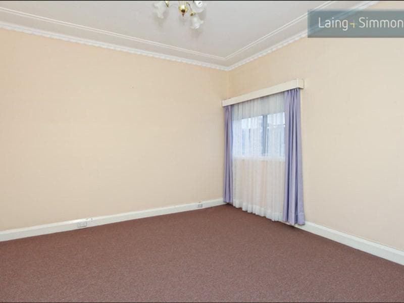 21/1																										Waterside Crescent
														
								Carramar, NSW 2163, Fairfield - Thumbnail 5