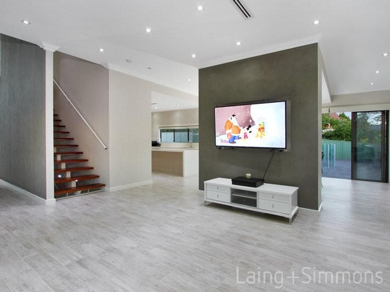 21/1																										Waterside Crescent
														
								Carramar, NSW 2163, Carlingford - Thumbnail 4