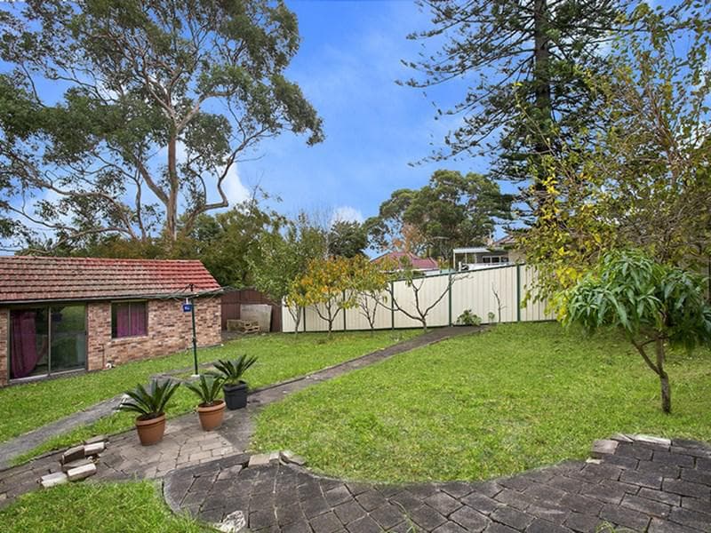 21/1																										Waterside Crescent
														
								Carramar, NSW 2163, Caringbah South - Thumbnail 6