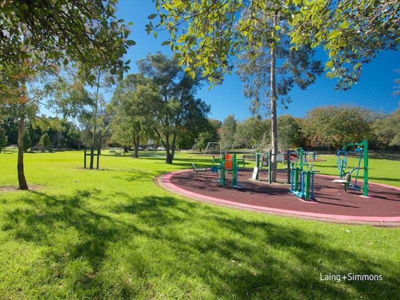 24 Church Avenue, Westmead, Westmead - Thumbnail 2