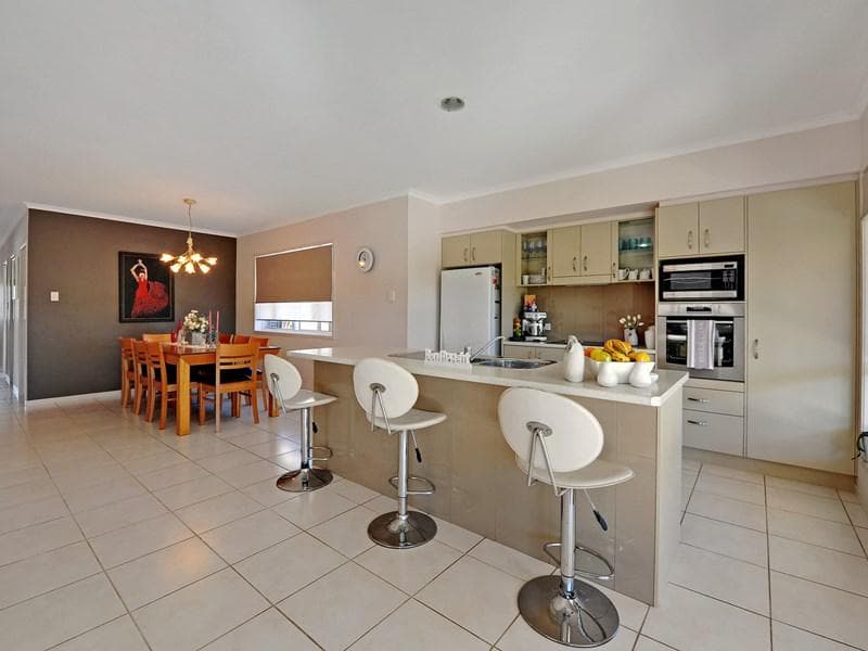 21/1																										Waterside Crescent
														
								Carramar, NSW 2163, Port Macquarie - Thumbnail 4