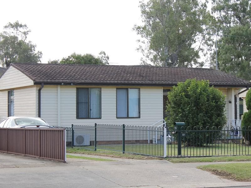 7/23																										Park Rd
														
								Cabramatta, NSW 2166, Ashcroft - Thumbnail 2