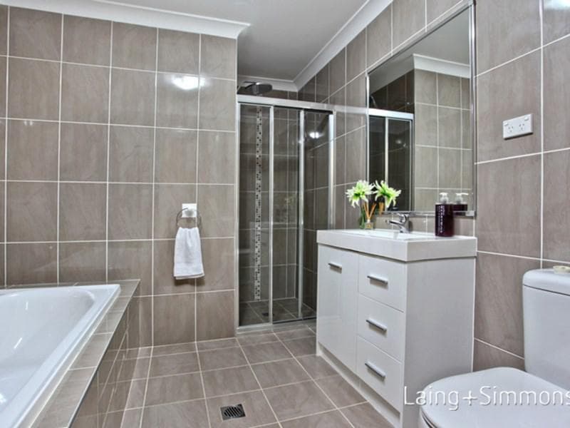 7 Burnet Court, Ropes Crossing, Ropes Crossing - Thumbnail 5