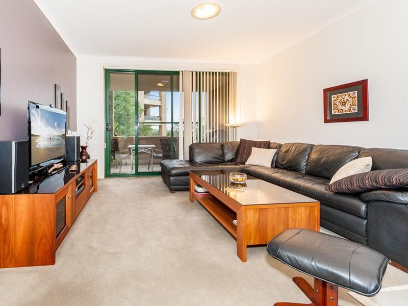 10504/177 Mitchell Road, Erskineville, Erskineville - Thumbnail 2