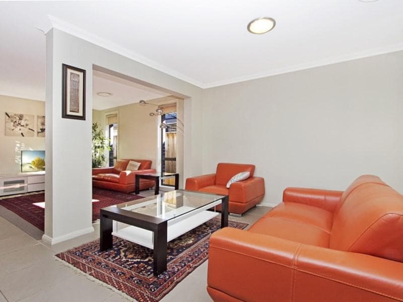 26 Paddle Street, The Ponds, The Ponds - Thumbnail 2