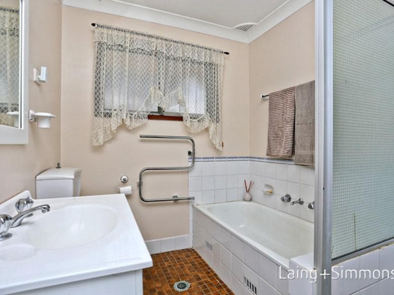 7/23																										Park Rd
														
								Cabramatta, NSW 2166, Werrington County - Thumbnail 4