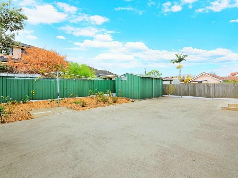 11/155																										Greenacre Road
														
								Greenacre, NSW 2190, Fairfield Heights - Thumbnail 8