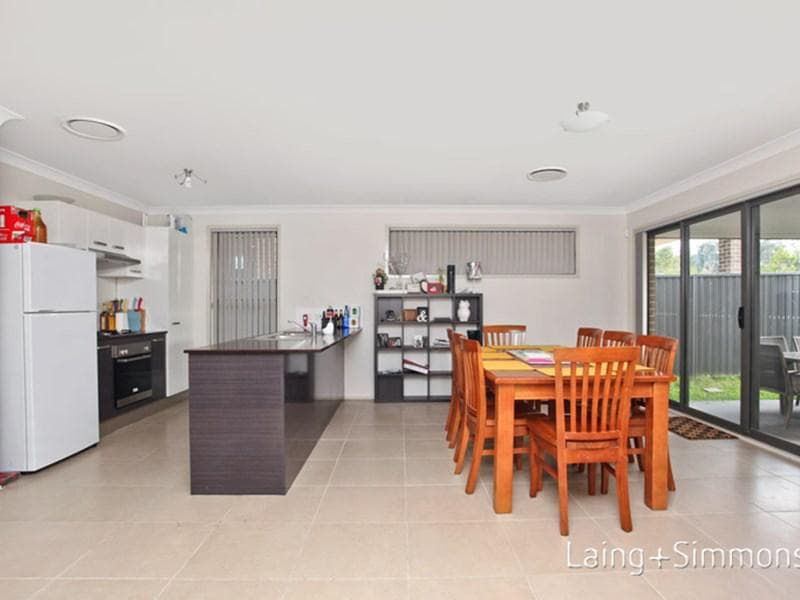 7 Bonney Crescent, Jordan Springs, Jordan Springs - Thumbnail 2